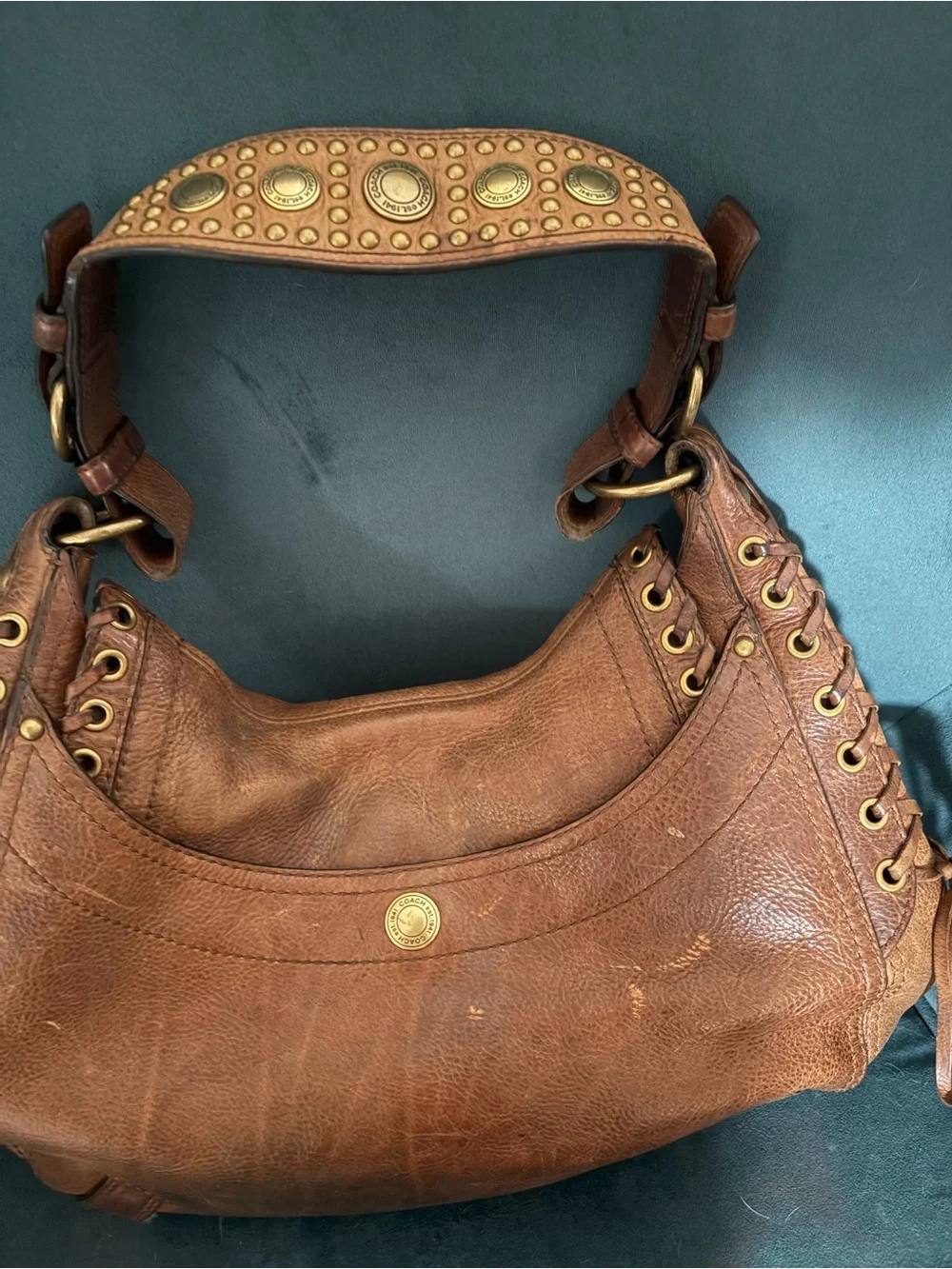 Coach- Vintage Coach Abby Chelsea hobo bag. Stud-Detail Cognac Shoulder bag